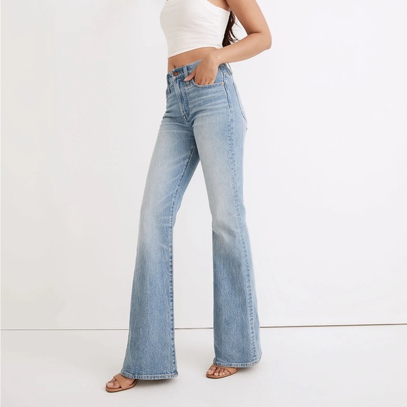 Madewell | The Perfect Vintage Flare Jean in Delavan Wash - Picture 5 of 6